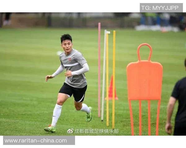 成都篮球队耐力变革引发热议球迷期待新赛季精彩表现与突破