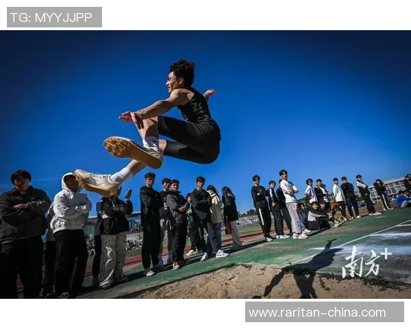 深圳攀岩队在极限运动会中以87分领先其他队伍展现强大实力