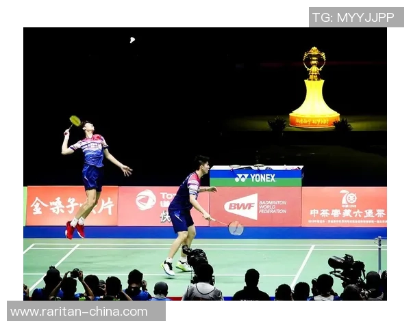 羽毛球盛宴：深入广州羽毛球队的团队协作与精神风貌探讨