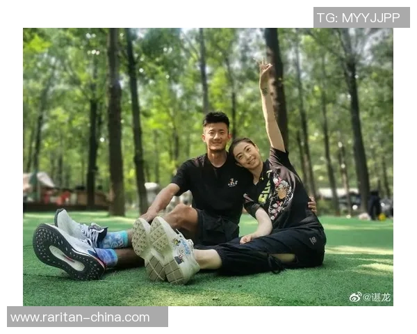 孙杨与谌龙的巅峰对决：泳池与羽坛的传奇较量与荣耀之路