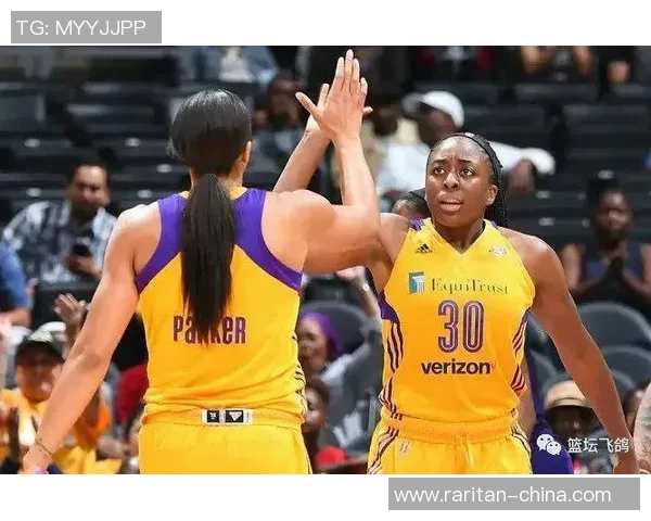 火花与风暴的激烈对决胜负差距引发热议与关注