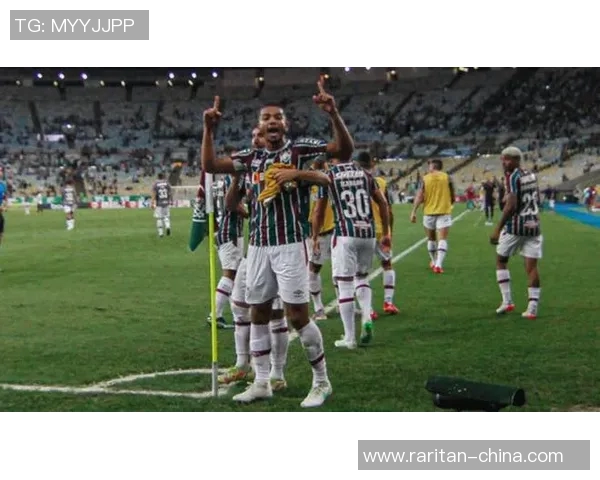 福利特与伯顿的精彩对决分析及赛前预测展望