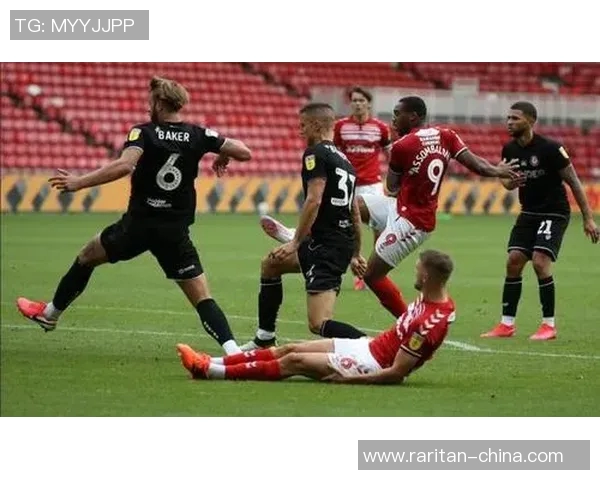 米德尔对阵雷丁的精彩较量分析与赛后点评