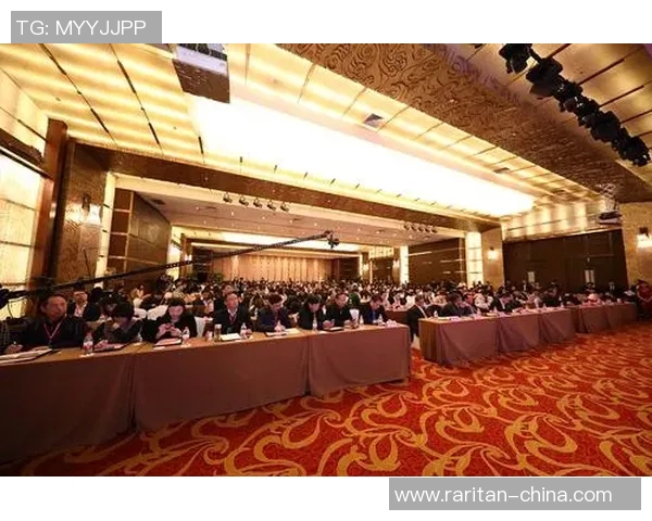 重庆街舞队的风格转变与表现分析探讨其得失与未来发展方向