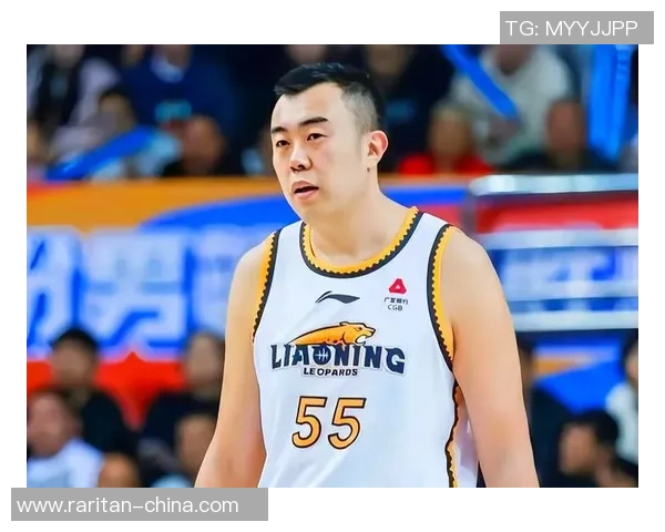 韩德君：从篮球场上的巨人到新时代体育精神的传承者